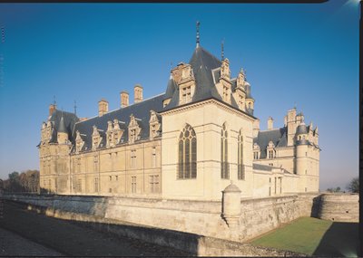Hovedfasade og sørfasaden av French School