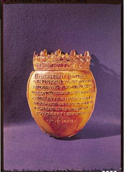 Relikvieskrin av Anne av Bretagnes hjerte (1477-1514) hertuginne av Bretagne, 1514 av French School