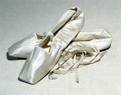 Signerte ballettsko som tilhører Maria Taglioni (1804-84) av French School