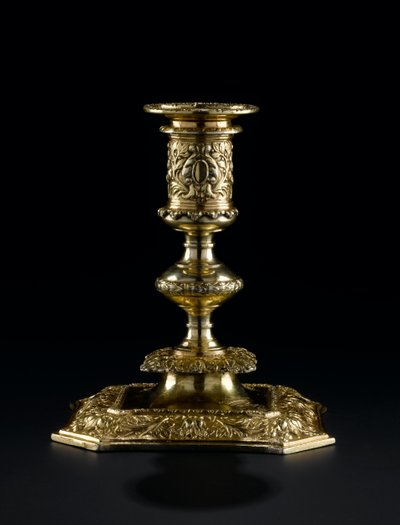 Sølvforgylt lysestake med avtakbar dyse, fra toaletttjenesten Lennoxlove, eid av Frances Teresa Stewart, hertuginne av Richmond og Lennox: French, Paris, av Pierre Masse, 1661 - 1662 av French School