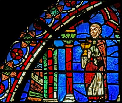 St Cheron-vindu: prest med kalk (w15) av French School