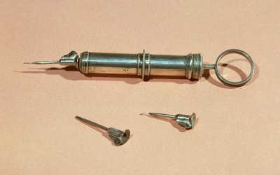 Sprøyte oppfunnet av Charles-Gabriel Pravaz (1791-1853) i 1853 med forskjellige nåler av French School