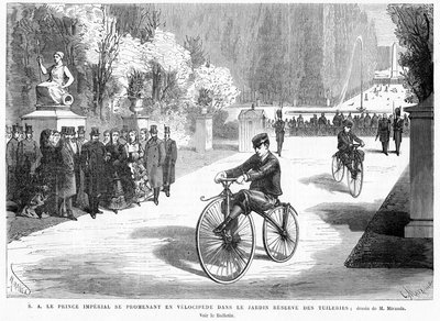 Prince Imperial, overvåket av foreldrene hans, keiseren og keiserinnen, viser sine ferdigheter i å sykle på en Michaux velocipede i Tuileries Gardens, Paris, 1869 av French School