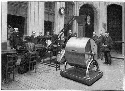 The drawing room of the Credit Foncier in 1898. av French School