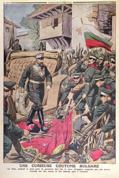 Tsar Ferdinand I (1861-1948) fra Bulgaria går over fangede flagg under Balkankrigen i 1912, november 1912 av French School