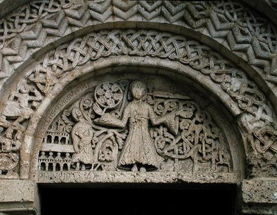 Tympanum som viser Åpenbaringens Kristus som holder de syv stjernene i hånden av French School