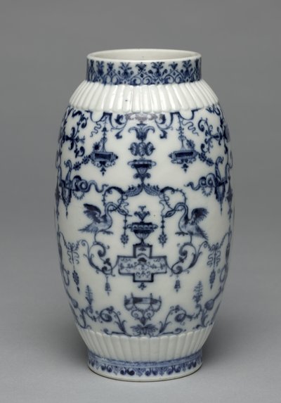 Vase, Saint Cloud Porselensfabrikk, ca. 1695-1700 av French School