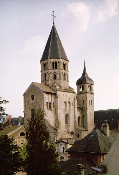 Utsikt over Clocher de lEau Benite i Abbey Church, 1088-1130 av French School