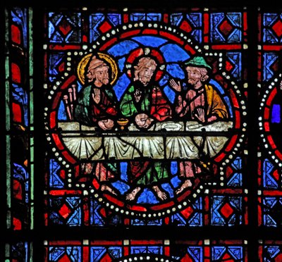 Vindu w02 som viser en oppstandelsesscene: kveldsmaten i Emmaus av French School