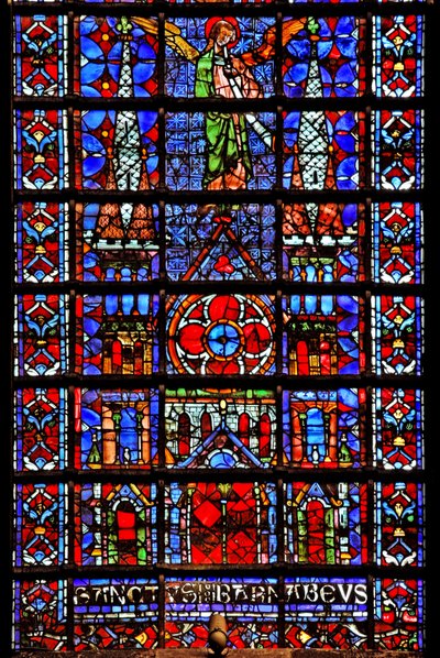 Vindu w107 som viser kirkekatedralen i Therouanne av French School