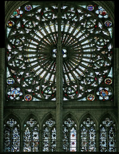Vindu w219 som viser evangelistene og grisaille (rosevindu - internt) av French School