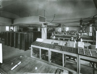 New York Evening Post Type-Setting Room (gelatinsølvbilde) av G.P. Hall und Sohn