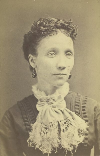 Uten tittel Portrait of Woman, 185099. av G. C. Gilchrest
