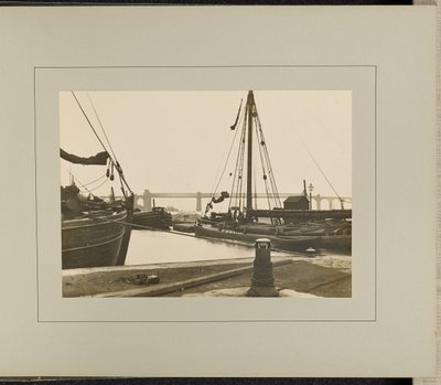  av G. Herbert and Horace C. Bayley
