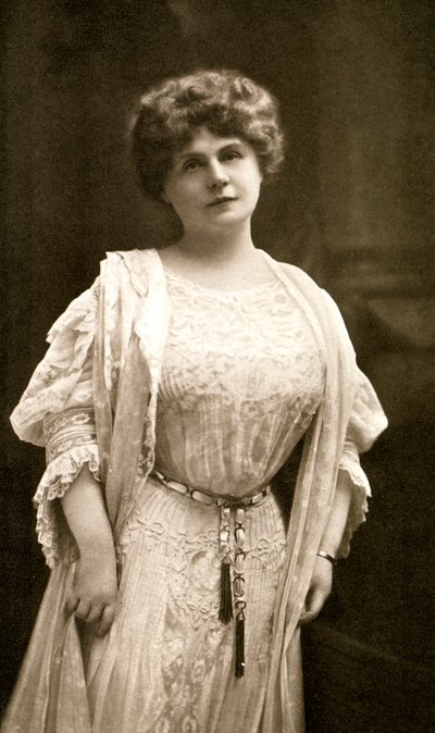 Marie Corelli , britisk forfatter, 1909. av Gabell