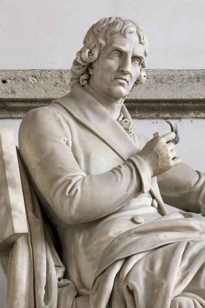 Statue av Giuseppe Parini av Gaetano Matteo Monti