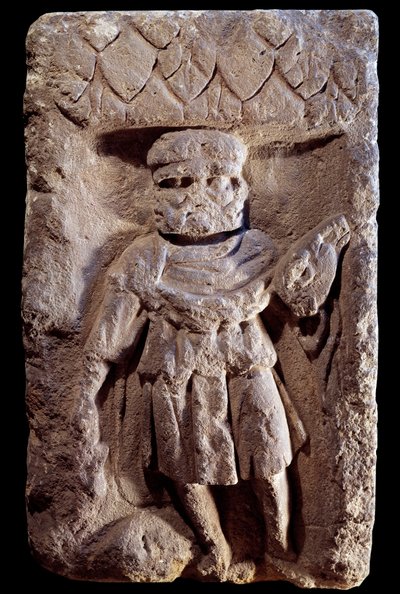 Gallo-romersk kunst: tricefale divinitter eller Merkur har tre hoder. Relieff på stein. 1. århundre f.Kr. - 5. århundre e.Kr. Paris, Musee Carnavalet av Gallo Roman