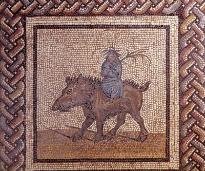 Gallo Roman Art: mosaikkbelegg som representerer en rustikk kalender. Allegory of Winter rides på et villsvin. Slutt 2., begynnelsen av 3. århundre etter JC. Fra Saint-Romain-en-Gal (Rhône). Saint Germain en Laye, Nasjonalmuseet for arkeologi av Gallo Roman