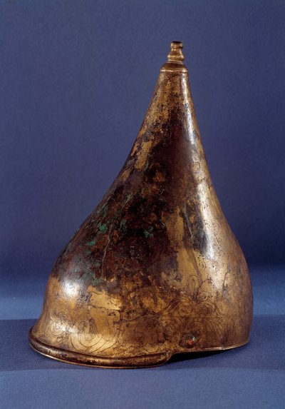 Gallisk kunst: hornhjelm (2. jernalder 250 f.Kr. Tene-tiden). Saint Germain En Laye, Antikvitetsmuseet. av Gaulish