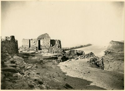 Tempelruiner, med Nilen i bakgrunnen, Qasr Ibrim, Egypt, fotografi av Georg Steindorff, ca 1930 av Georg Steindorff