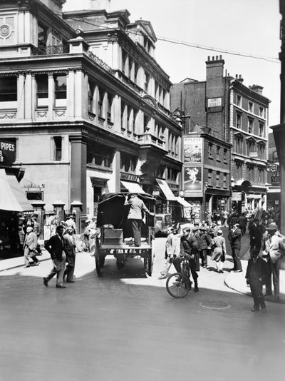 Leadenhall Street ser vestover, City of London, før 1933 av George Davison Reid
