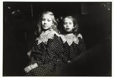 Portrett av to ukjente jenter av George Hendrik Breitner