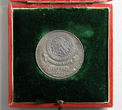 Medalje til minne om kroningen av Edward VII og dronning Alexandra av George James Frampton