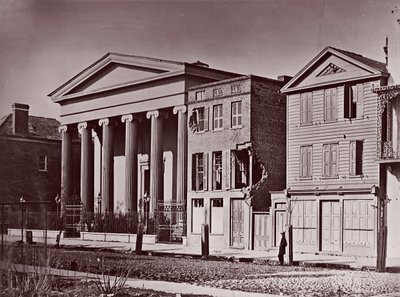 Hibernian Hall, Charleston, ca. 1864. av George N. Barnard