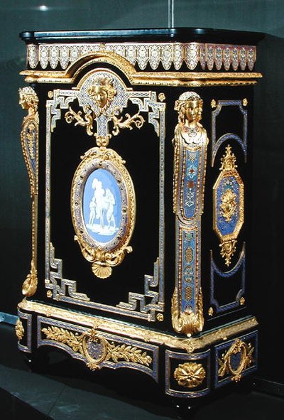 Skjenk, ca. 1855 (ibenholt, bronse og malt emalje) av Georges and Legost Achille (fl.1855) Monbro