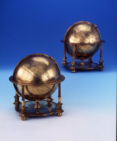 Par jordkloder, terrestriske og himmelske, med Tughra og latinsk inskripsjon av Sultan Murad III, 1579 av Gerardus Mercator