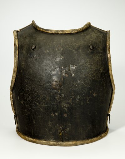 Brystplate (svartlakkert stål og lær med stofffôr) av German School