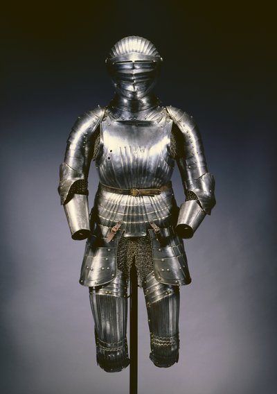 Lukk hjelm og delvis rustning i Maximilian-stil, Nürnberg, ca. 1525 av German School