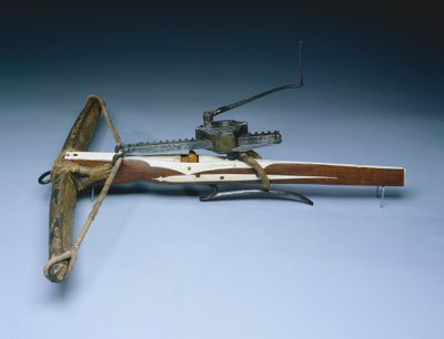 Armbrøst, ca. 1460-70 (tre, bein, horn, jern, stål og pergament) av German School
