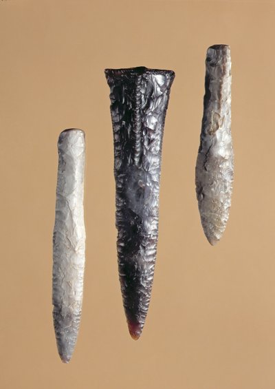 Flintdolker fra sen neolitisk periode, funnet ved Grebenhagen, Heunetal-Holzheim og Niederaula av German School