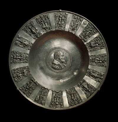 Tysk kunst: tinnsaksisk tallerken rundt 1560. Paris, Louvre-museet av German School
