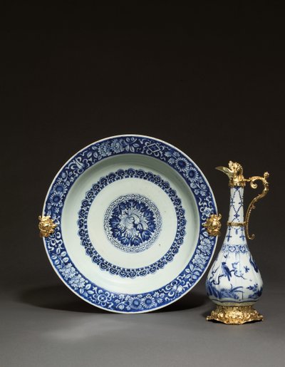 Montert kinesisk ær og fat, Augsburg, ca. 1655-60 (porselen og forgylt sølv) (se også 1153958) av German School