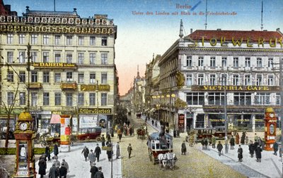 Postkort som viser Unter den Linden og Friedrichstrasse i Berlin, ca. 1910 (farget foto) av German School