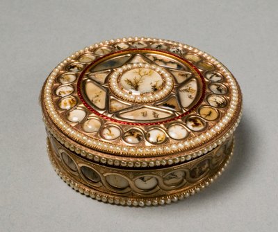 Round Snuff Box, c.1800-30 av German School