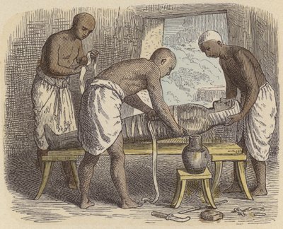 Pakke inn en mumie i det gamle Egypt (farget gravering) av German School