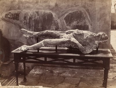 Menneskelige fotspor, Pompeii [menneskelig rollebesetning, Pompeii] av Giorgio Sommer