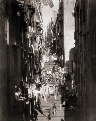Gatebilde, Napoli, Italia av Giorgio Sommer