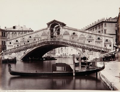 Rialtobroen i Venezia av Giorgio Sommer