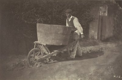 Mannlig bonde med trillebår, 1870. av Giraudon