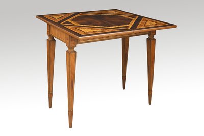 Bord av Giuseppe Maggiolini