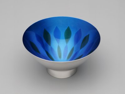 "Newport" skål, ca. 1960 (sølvplate og påført farge) av Gorham Manufacturing Company