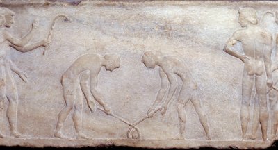 Art of Ancient Greece: Ballspill med lacrosse (prinsippet for nåværende hockey). Lavrelieff skulptur. Athens arkeologiske museum av Greek
