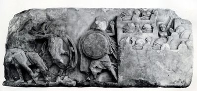 Seksjon av frisen til Nereid-monumentet ved Xanthus, rundt 4. århundre f.Kr. (relieff) av Greek School