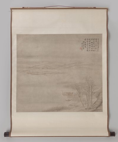 Månebelyst elvelandskap med figurer Hengende rulle, elvelandskap med figurer ved måneskinn av Guan Xining