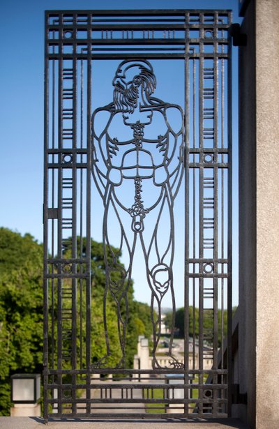 Inngangsporten til skulpturparken (jern) av Gustav Vigeland