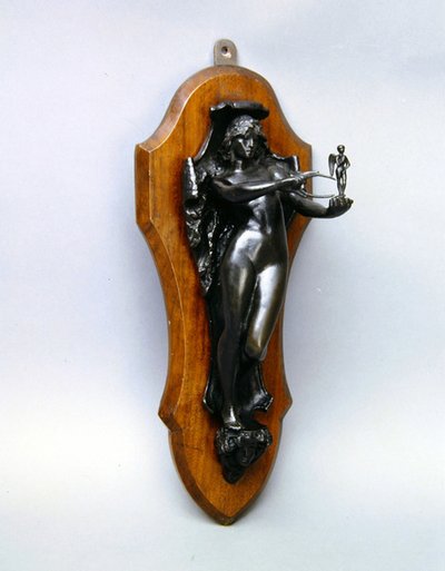 Dørbanker (bronse) av Harry Bates